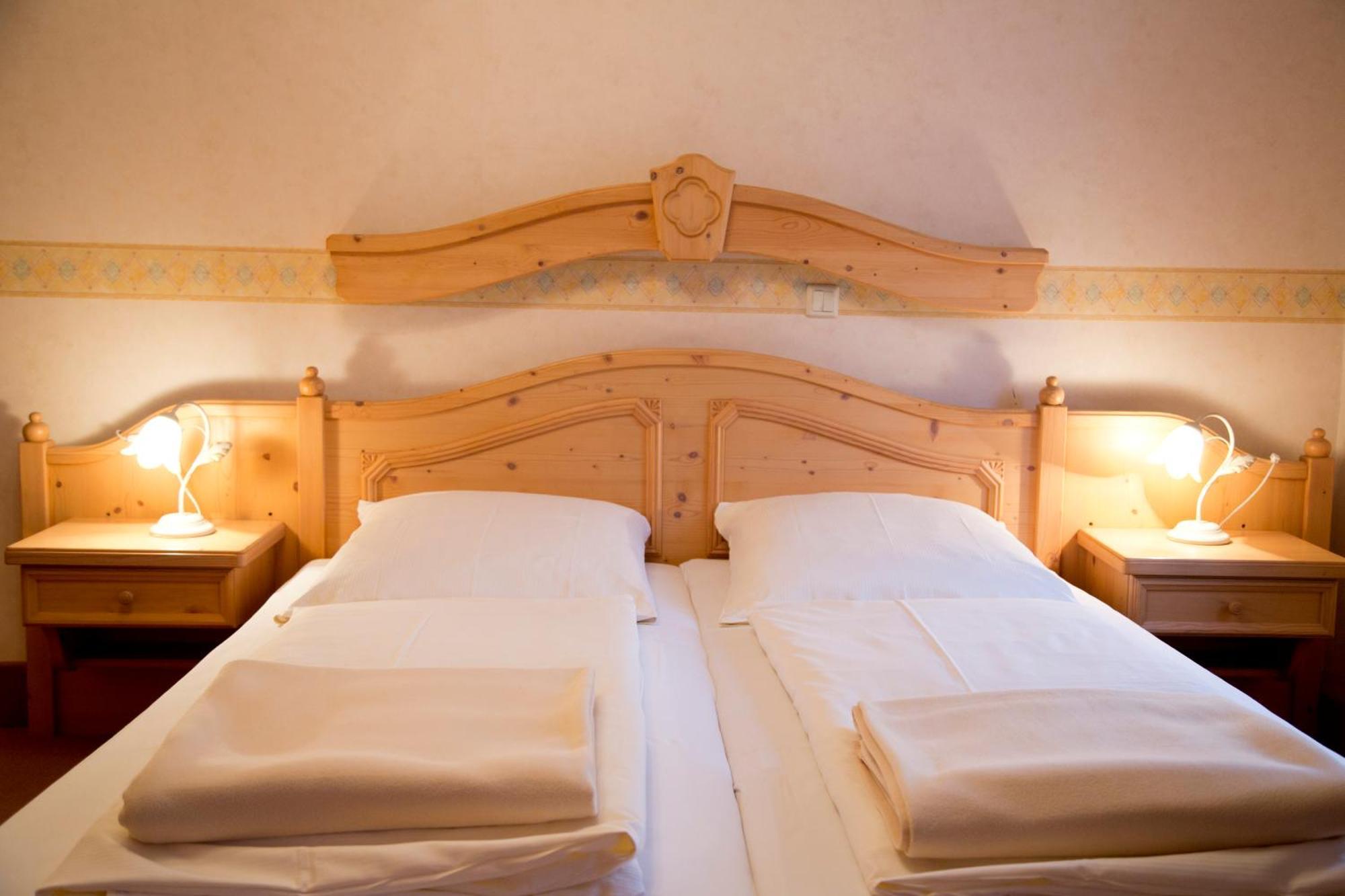 Hotel Garni Promenade Weißenhorn Habitación foto