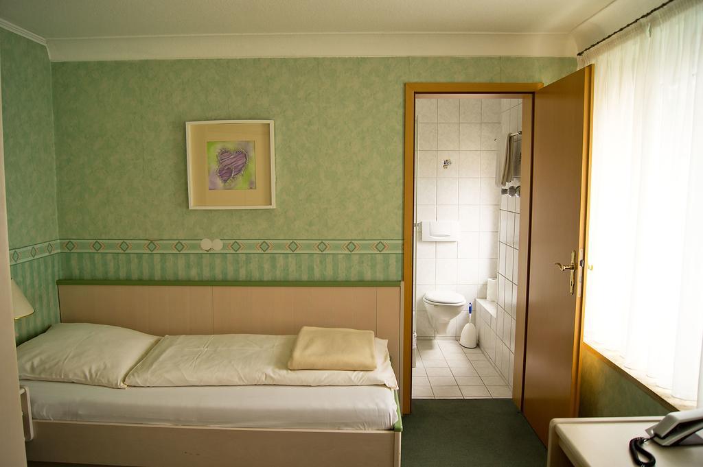 Hotel Garni Promenade Weißenhorn Exterior foto
